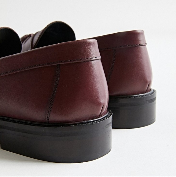 Size 12 - Uo maroon black tassel leather loafer slip on shoes - Picture 2 of 6